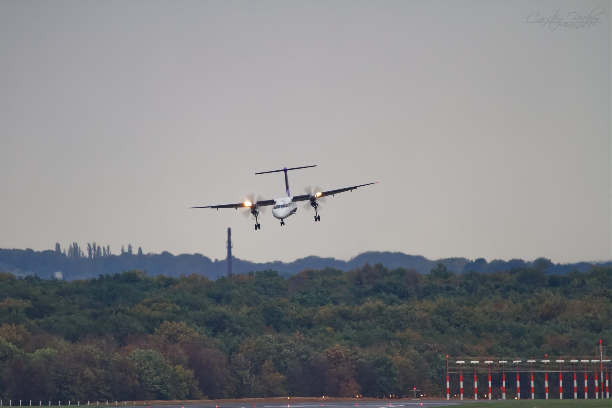 20190929_dus_flybe_dash8_gjecp_015082070444218572066